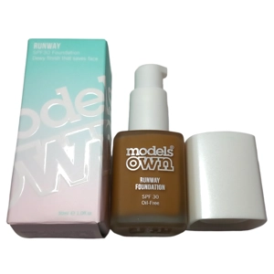 Models Own Dewy Foundation 12 Espresso Runway SPF30 30ml