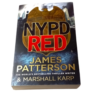 NYPD Red: A maniac killer targets Hollywood's biggest stars by James Patterson