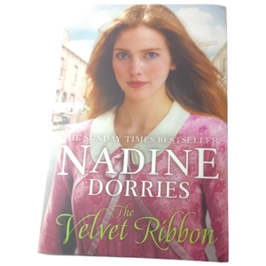The Velvet Ribbon by Nadine Dorries (Paperback, 2020)