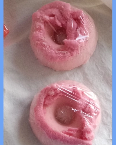 Juicy Couture Viva La Juicy type Donuts Bath Bombs Juicy Couture Viva La Juicy type Donuts Bath Bombs