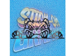 Hiding British Bulldog 001