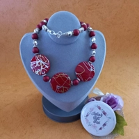 Acrylic Splatter Disc Red Necklace