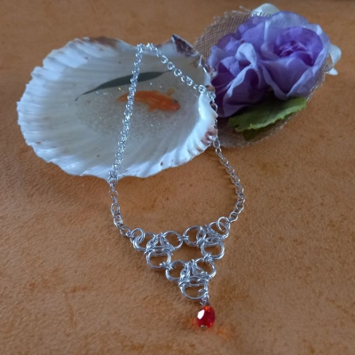 Chainmaille Aura Unit Necklace - Transparent Red Chainmaille Aura Unit Necklace - Transparent Red
