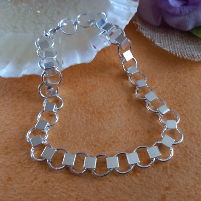 Cube Chain Maille Bracelet - Silver Cube Chain Maille Bracelet - Silver