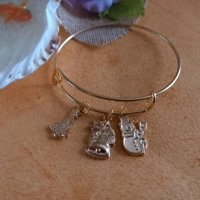 Expandable Christmas Bangle With 3 Charms - Christmas Tree, Bell, Snowman