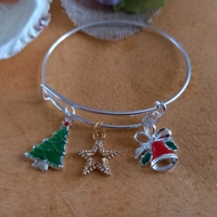 Expandable Christmas Bangle With 3 Charms - Christmas Tree, Star, Bell
