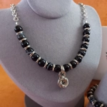 Laura Agate Necklace, Bracelet and Earrings Set - Black Laura Agate Necklace, Bracelet and Earrings Set - Black