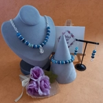 Laura Agate Necklace, Bracelet and Earrings Set - Dark Blue Laura Agate Necklace, Bracelet and Earrings Set - Dark Blue