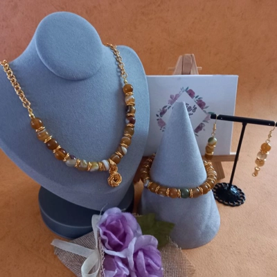 Laura Agate Necklace, Bracelet and Earrings Set - Yellow