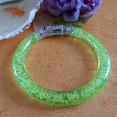 Light up Flashing Bubble Bangle - Neon Green Light up Flashing Bubble Bangle - Neon Green