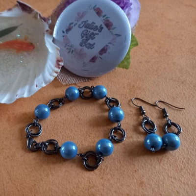 Miracle Mobius Bracelet and Earrings Set - Black and Blue Miracle Mobius Bracelet and Earrings Set - Black and Blue