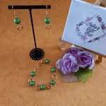 Mobius Miracle Bracelet and Earrings Set - Champagne & Green Mobius Miracle Bracelet and Earrings Set - Champagne & Green