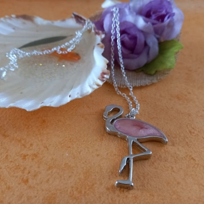 Pretty Flamingo In Resin - Pink Pretty Flamingo In Resin - Pink