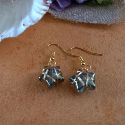 Wire Wrapped Star Earrings - Gold-Green AB Wire Wrapped Star Earrings - Gold-Green AB