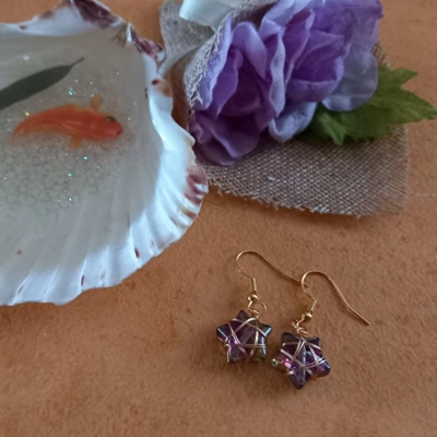 Wire Wrapped Star Earrings - Gold-Red AB Wire Wrapped Star Earrings - Gold-Red AB
