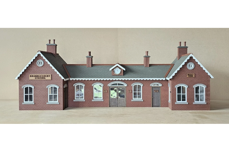 Bramblecourt Station G Scale