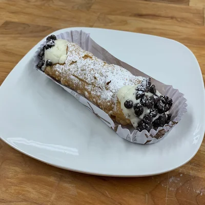 Don’s Large Homemade Cannoli (6 Pack Filled & Boxed) title=