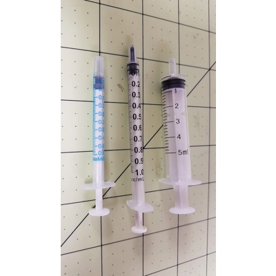 Syringes & Nipples Syringes & Nipples