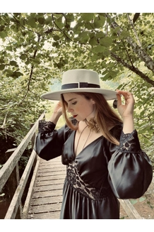 Ivory felt boater ..