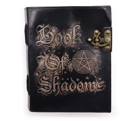Book of Shadows - 200 pages decle-edged - 15x21cm