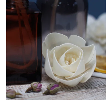 Natural Diffuser Flowers â€“ Large Lotus on String