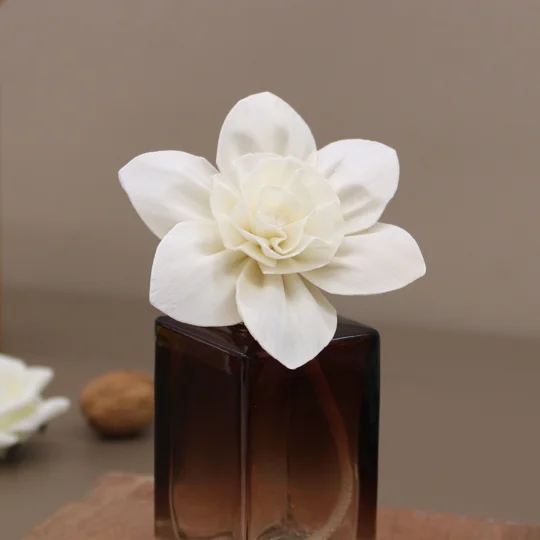 Natural Diffuser Flowers â€“ Large Lily on String