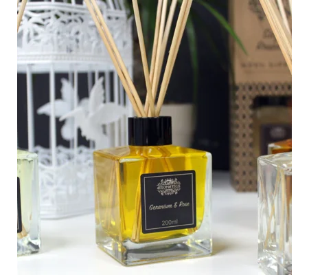 200ml Geranium & Rose Essential Oil Reed Diffuser