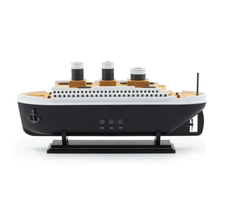 Ship Model Puff Effect Aroma Diffuser with Colour-Changing LED