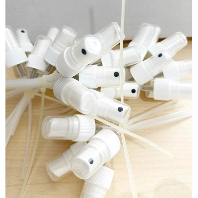 X35 - 50ml Natural HDPE Plastic Round Bottles & x35 20mm Atomiser Spray Fittings