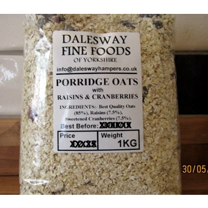 PORRIDGE OATS WITH RAISINS AND CRANBERRIES