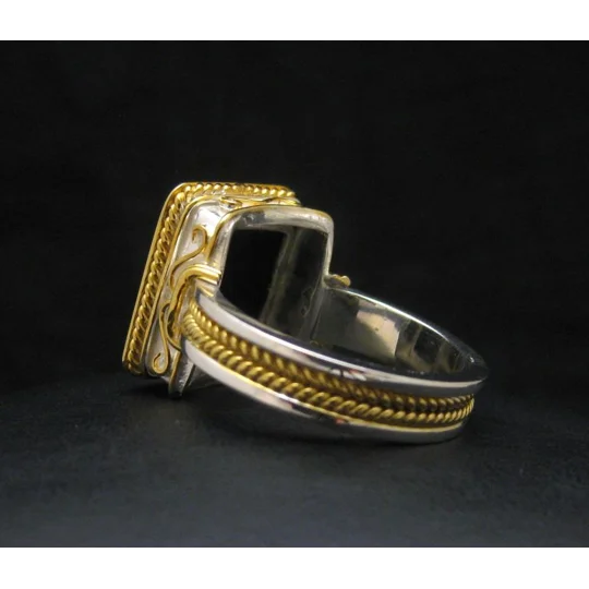 Scorpio Signet Ring - Onyx