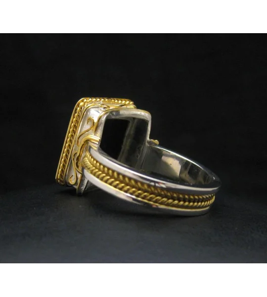 Scorpio Signet Ring - Onyx
