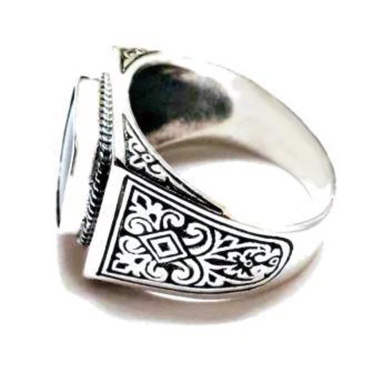 Men's Signet Ring Black Onyx