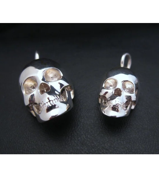 Silver Skull Pendant Platinum