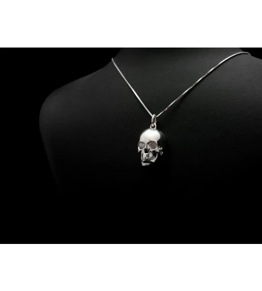 Silver Skull Pendant Platinum