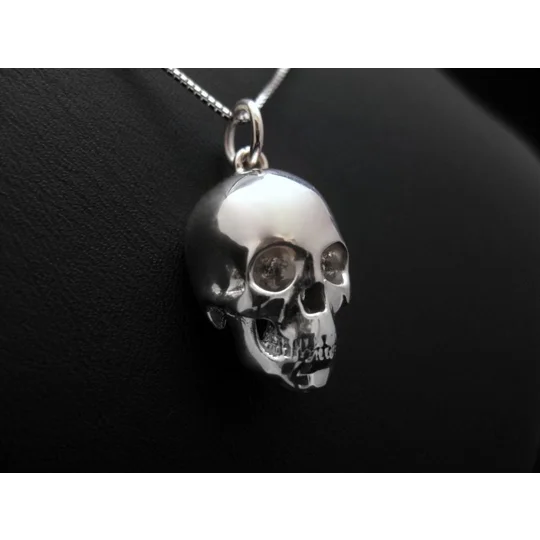 Silver Skull Pendant Platinum