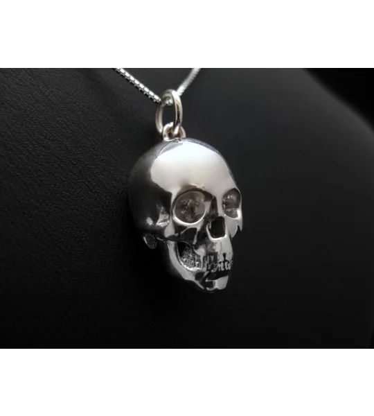 Silver Skull Pendant Platinum