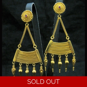 Chandelier Earrings Gold