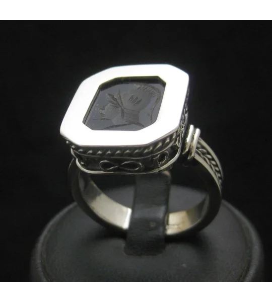 Roman Warrior Signet Ring - Onyx