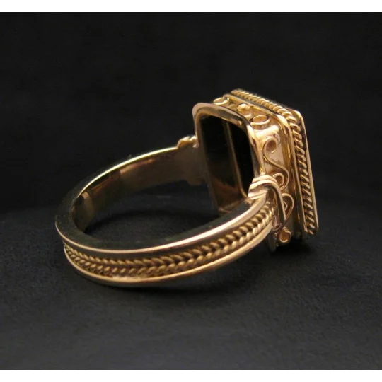 Spartan Warrior Signet Ring Onyx 18KT Gold