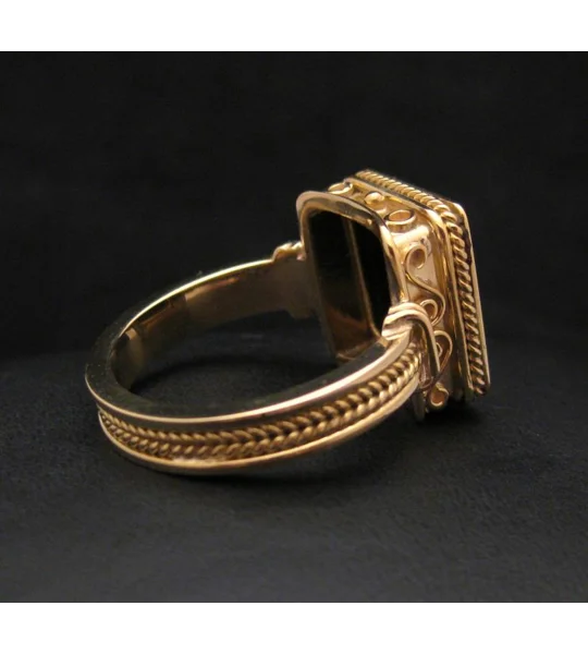 Spartan Warrior Signet Ring Onyx 18KT Gold
