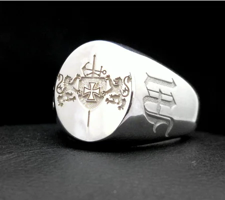 Ladies Signet Rings