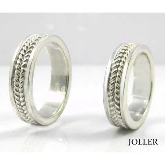 Wedding Band - Platinum