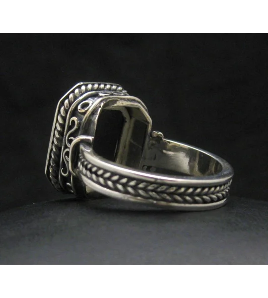 Roman Warrior Signet Ring - Onyx