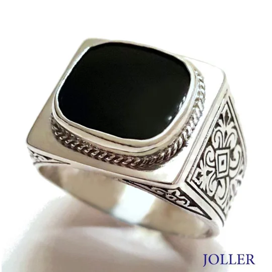 Men's Signet Ring Black Onyx