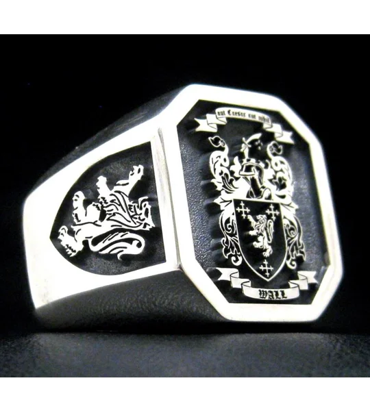 Wall Family Crest Ring