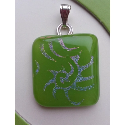 P5 Green nautilus pendant