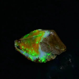 Ópalo de Fuego Etíope en Bruto – 24.60 Cts
