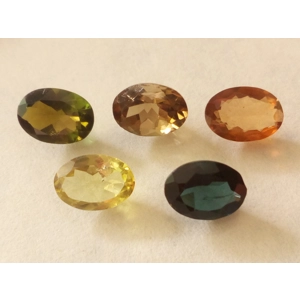Lote de 5 turmalinas ovales de Mozambique 3.72 Cts