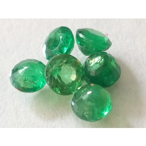 Conjunto de 6 Granates Tsavoritas Redondos de 1.27 Ct.